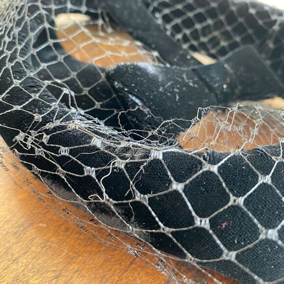 Vintage Black Velvet Hollow Pillbox Hat Bow Veil Pinup Cosplay 50s Goth Funeral - Picture 10 of 10